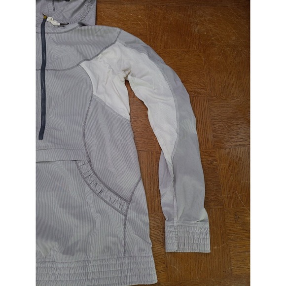 Vintage 2000s Y2K Lululemon Running Activewear Full Zip Hooded Light Jacket Sz 8 - Picture 2 of 7